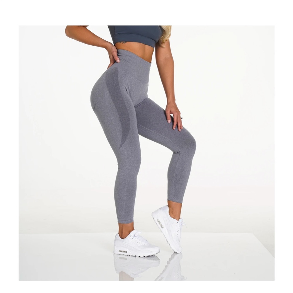 Nvgtn gray workout contour leggings